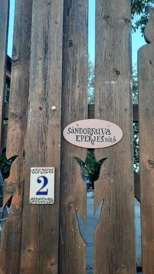 Homestay Kontra Szallashely *